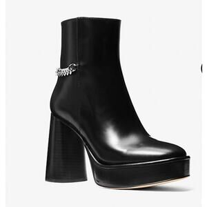 Michael Kors Carlisle Leather Platform Boot Size 7 Black NIB